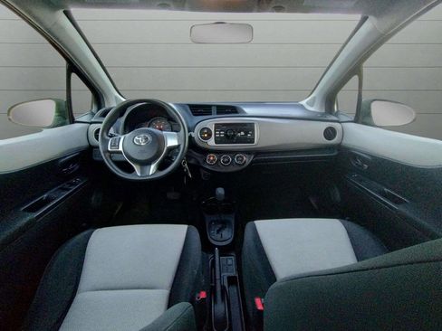 Used 2014 Toyota Yaris LE image 34