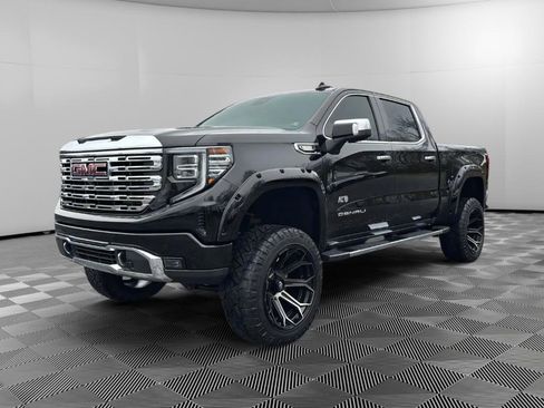 Used 2022 GMC Sierra 1500 Denali w/ Technology Package AWD/4WD image 1