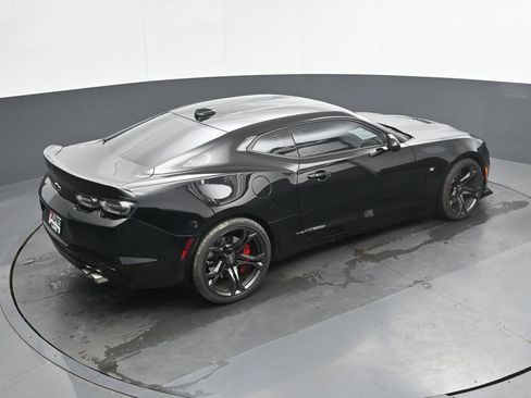 Used 2022 Chevrolet Camaro SS RWD image 33