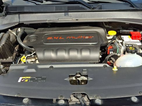 Used 2022 Jeep Compass Limited w/ Sun and Sound Group AWD/4WD image 31