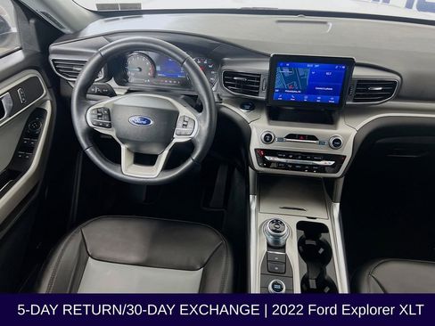 Used 2022 Ford Explorer XLT w/ Equipment Group 202A image 27