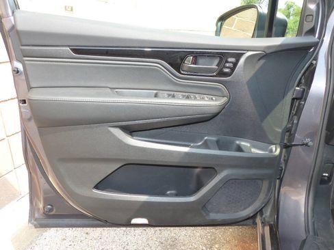 Used 2025 Honda Odyssey Touring image 30