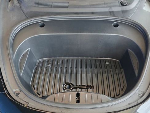 Used 2021 Tesla Model 3 Standard Range Plus image 12