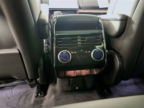 New 2025 Land Rover Range Rover Sport SE image 26