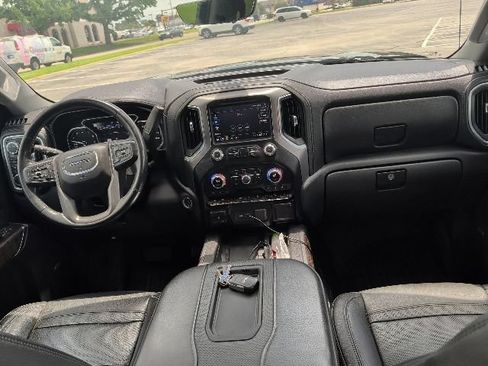 Used 2020 GMC Sierra 1500 Denali w/ Denali Ultimate Package AWD/4WD image 13