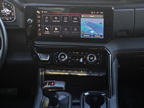 Used 2024 GMC Sierra 1500 AT4 w/ Technology Package image 28