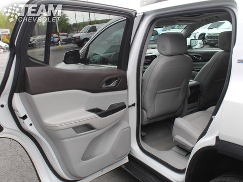 Used 2018 GMC Acadia SLT AWD/4WD image 22