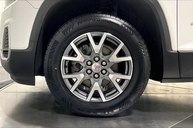 Used 2023 GMC Acadia SLT w/ Preferred Package AWD/4WD image 9