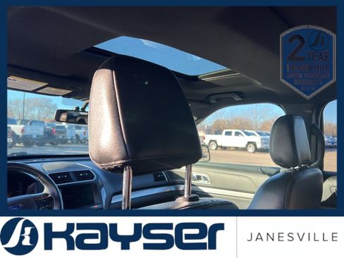 Used 2018 Ford Explorer XLT w/ Equipment Group 202A image 23