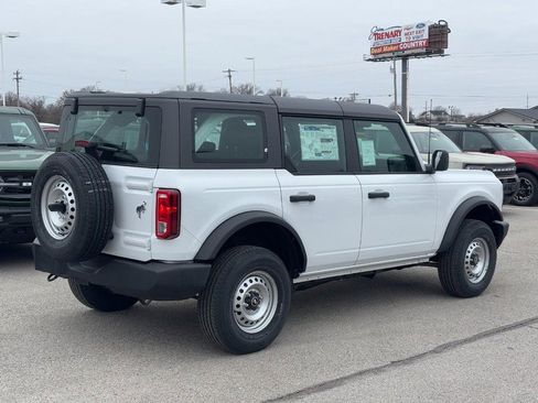 New 2025 Ford Bronco Base 4 Door 4x4 image 3