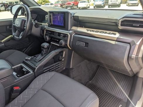 Used 2024 Toyota Tacoma SR5 AWD/4WD image 14