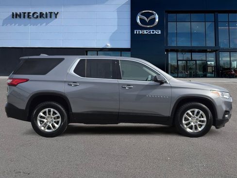 Used 2020 Chevrolet Traverse LS FWD image 3