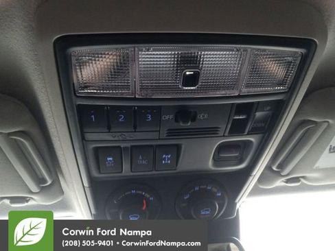 Used 2022 Toyota 4Runner TRD Off-Road Premium image 21