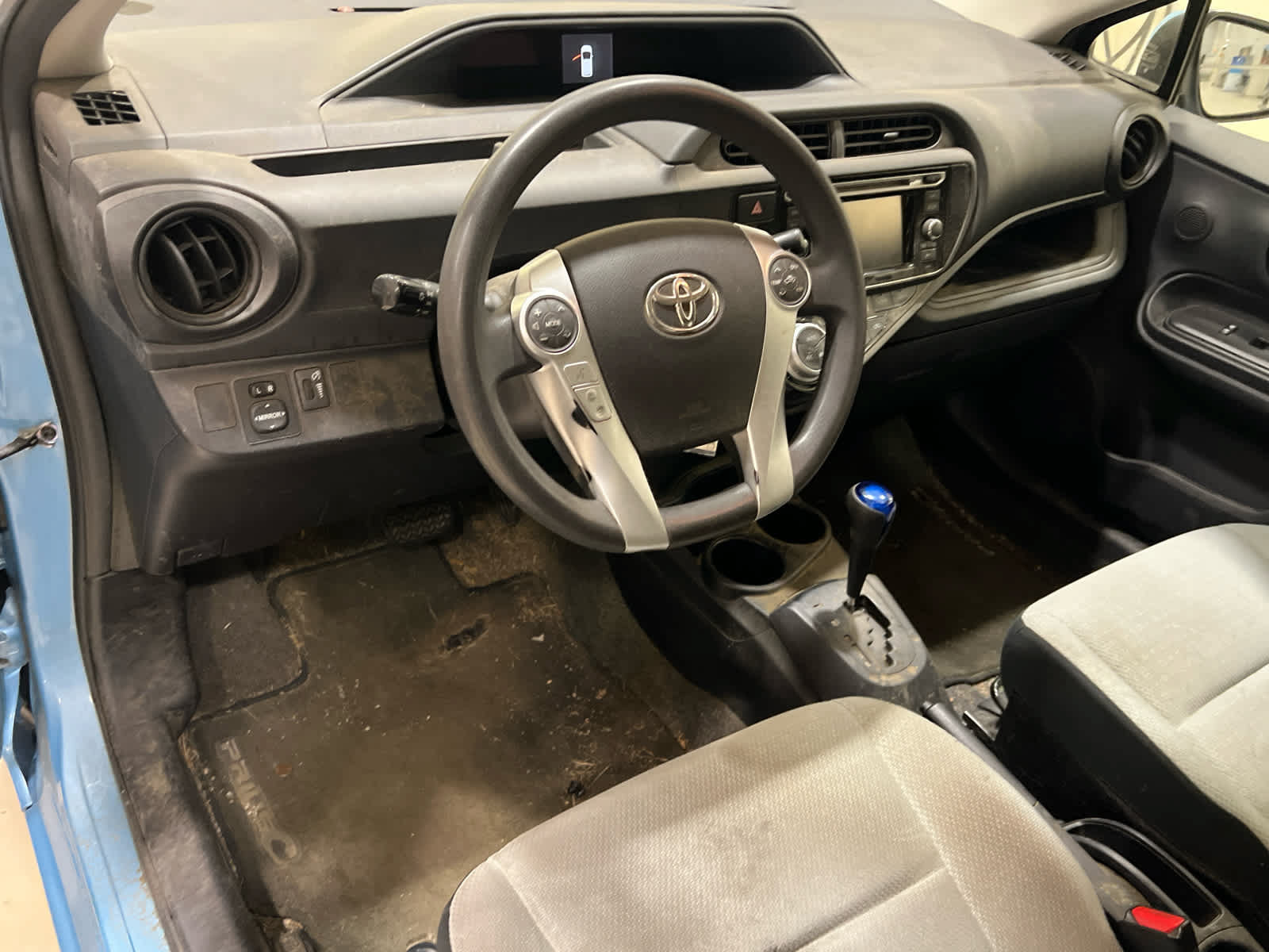 Used 2015 Toyota Prius C One FWD image 12