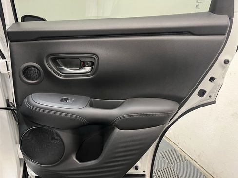 Certified 2025 Acura ADX AWD image 18