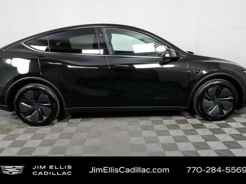 Used 2026 Tesla Model Y 2WD image 2