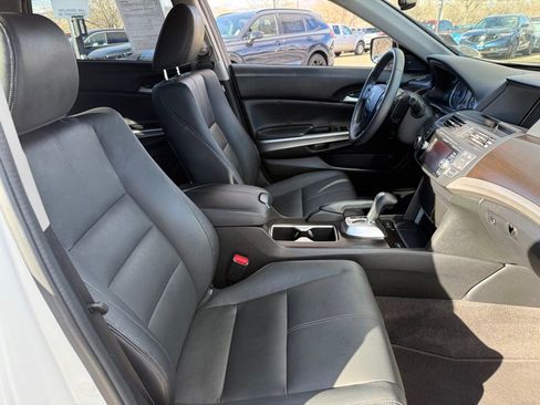 Used 2015 Honda Crosstour EX-L image 19