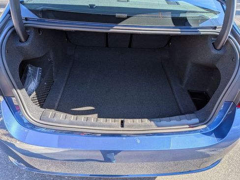 Used 2023 BMW 330i Sedan w/ Driving Assistance Package image 38