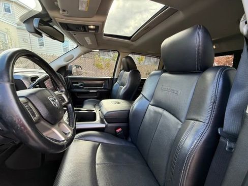 Used 2018 RAM 2500 Laramie w/ Sport Appearance Group image 19