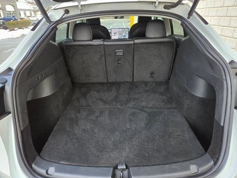 Used 2020 Tesla Model Y Long Range image 43