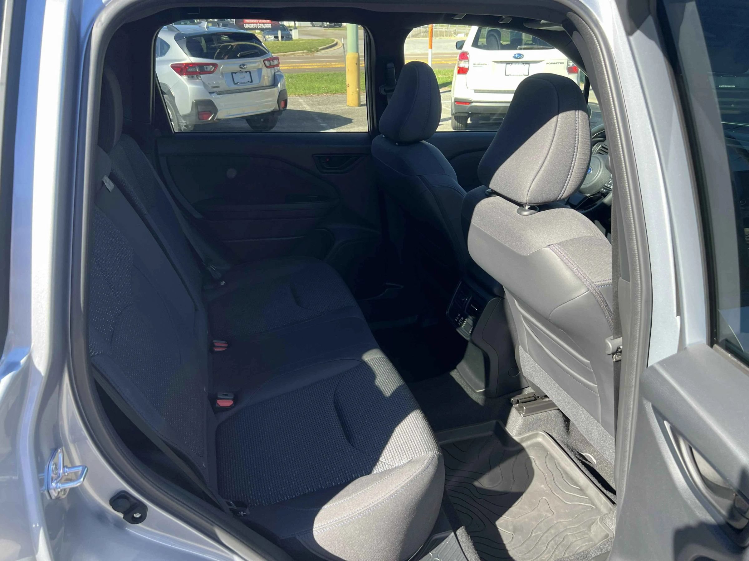 Used 2025 Subaru Forester Premium w/ Convenience Package #2 AWD/4WD image 17