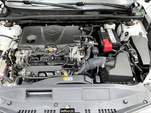 Used 2019 Toyota Camry XSE FWD image 30