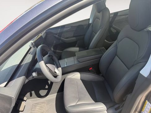 Used 2026 Tesla Model Y AWD image 11