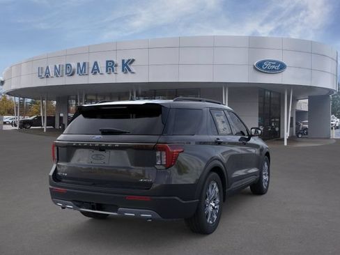New 2026 Ford Explorer Active w/ Active Comfort Package AWD/4WD image 8