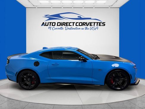 Used 2023 Chevrolet Camaro SS RWD image 7