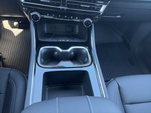 New 2026 Chevrolet Traverse LT w/ LPO, Floor Liner Package image 23