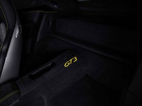 Used 2019 Porsche 911 GT3 RWD image 14