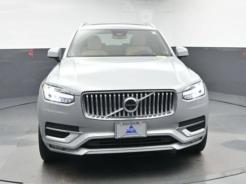 Used 2024 Volvo XC90 B6 Ultimate w/ Protection Package Premier AWD/4WD image 2
