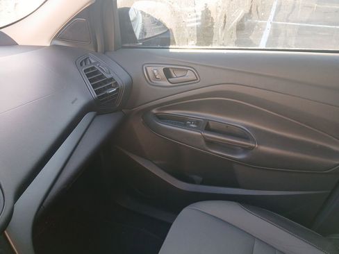 Used 2017 Ford Escape S image 14