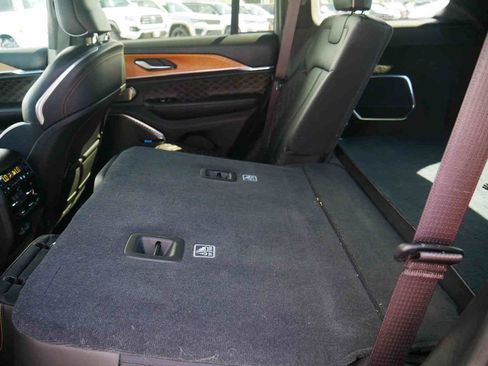 Certified 2022 Jeep Grand Cherokee Summit AWD/4WD image 15