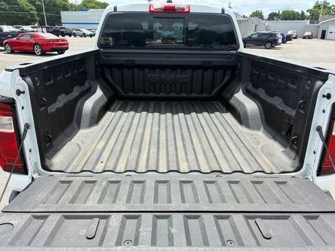Used 2024 GMC Canyon Elevation w/ Convenience Package AWD/4WD image 11