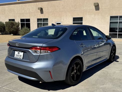 Used 2022 Toyota Corolla LE FWD image 7