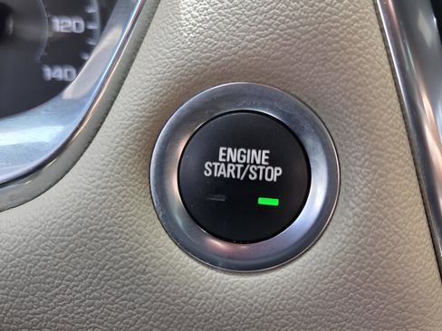 Used 2023 Chevrolet Traverse LS FWD image 22