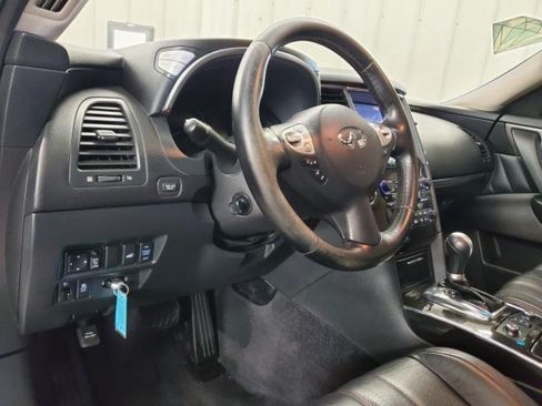 Used 2017 INFINITI QX70 AWD w/ Premium Package image 14