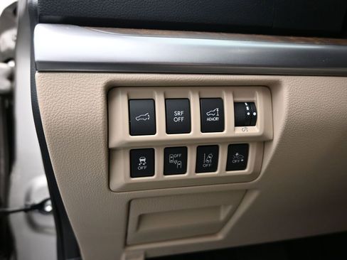 Used 2016 Subaru Outback 2.5i Limited image 22