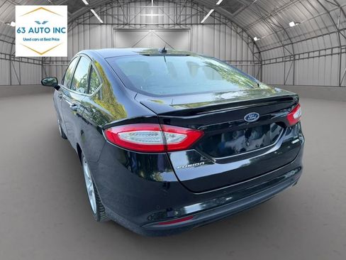 Used 2016 Ford Fusion SE FWD image 7