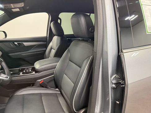 Used 2026 Buick Enclave Preferred AWD/4WD image 59