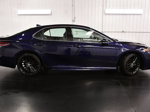 Used 2022 Toyota Camry XSE w/ Navigation Upgrade Package FWD image 8