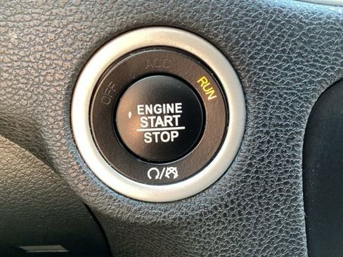 Used 2022 Dodge Charger SXT image 23