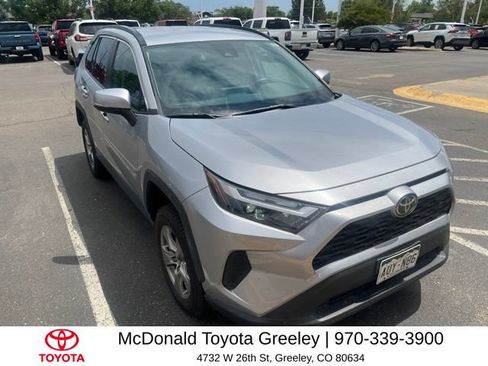 Used 2022 Toyota RAV4 XLE w/ Carpet Mat Package (TMS) AWD/4WD image 2