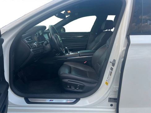 Used 2014 BMW 740Li image 9