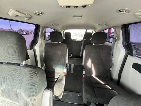 Used 2016 Dodge Grand Caravan SXT w/ Rear Park Assist Package image 33