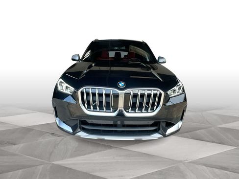 Used 2024 BMW X1 xDrive28i AWD/4WD image 3