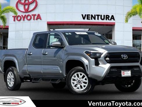 Certified 2024 Toyota Tacoma SR5 image 1