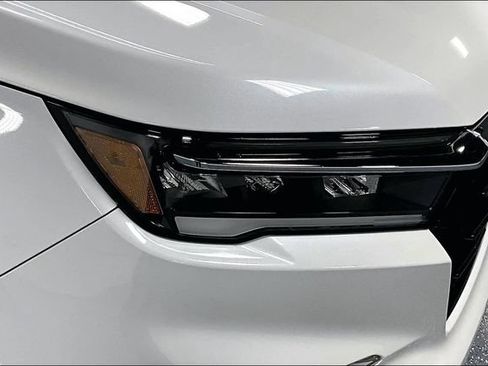 Used 2024 Honda Pilot Touring image 30