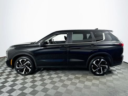 Used 2023 Mitsubishi Outlander SE AWD/4WD image 4